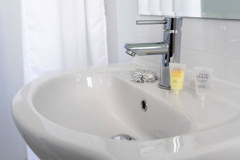 Burleigh Gold Coast Motel - Sydney Tourism 15