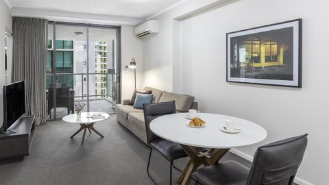 Apartments @ 212 Margaret - Sydney Tourism 7