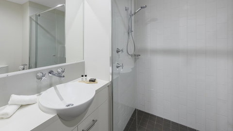 Apartments @ 212 Margaret - Sydney Tourism 5