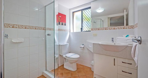 Burleigh On The Beach - Sydney Tourism 22