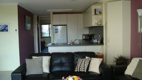 Burleigh Palms Holiday Apartments - Sydney Tourism 39