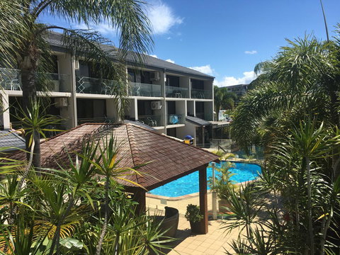 Burleigh Palms Holiday Apartments - Sydney Tourism 0
