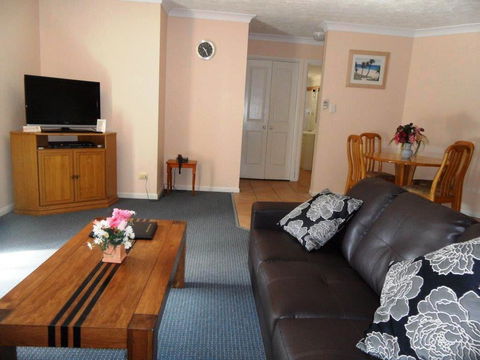 Sylvan Beach Resort - Sydney Tourism 24