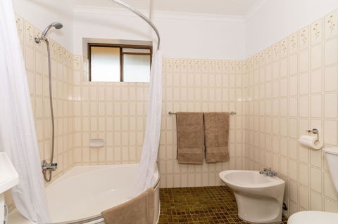Spacious Family Unit With Incredible Views. - Sydney Tourism 14