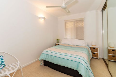 Spacious Family Unit With Incredible Views. - Sydney Tourism 7