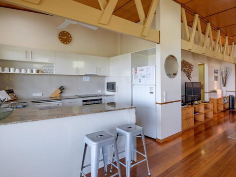 Claytons 1 By Discover Stradbroke - Sydney Tourism 21