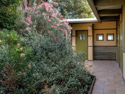 Claytons 1 By Discover Stradbroke - Sydney Tourism 1