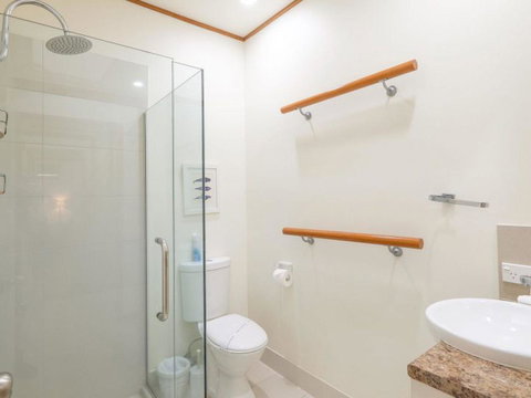 Claytons 1 By Discover Stradbroke - Sydney Tourism 22