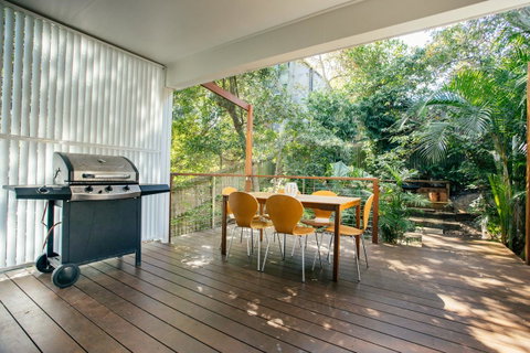 Point Break Beach House - Sydney Tourism 8
