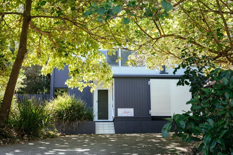 Point Break Beach House - Sydney Tourism 1