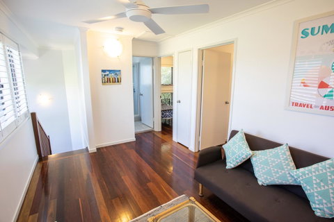 Point Break Beach House - Sydney Tourism 11