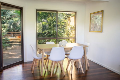 Point Break Beach House - Sydney Tourism 6