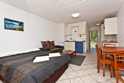 The Islander - Sydney Tourism 21