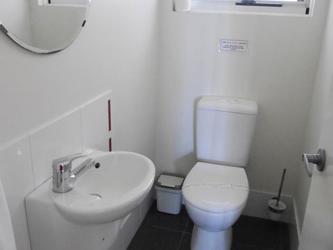 A AAA C-SHACK - Sydney Tourism 16