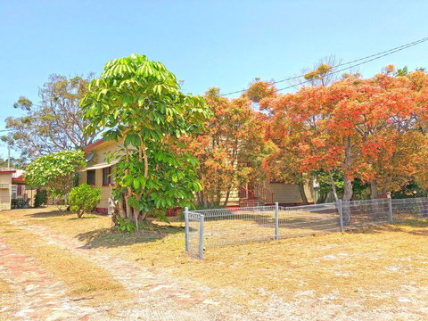 'Daves Place', 27 Rigney St - Holiday House With WIFI, Aircon & Boat Parking - Sydney Tourism 0