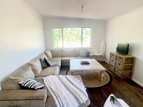 'The Wattles' - True Country Escape Near Wineries - Borenore - Sydney Tourism 2