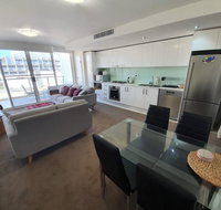 just listed Bolton St 1br 350m walk to Newcastle beach  Wifi end Eand - Sydney Tourism