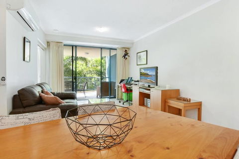 1 Bedroom - Private Managed Resort Pool And Beach - Alex - Sydney Tourism 3