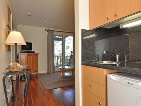 1 Bedroom Executive Villa Located Within Cypress Lakes - Sydney Tourism 2