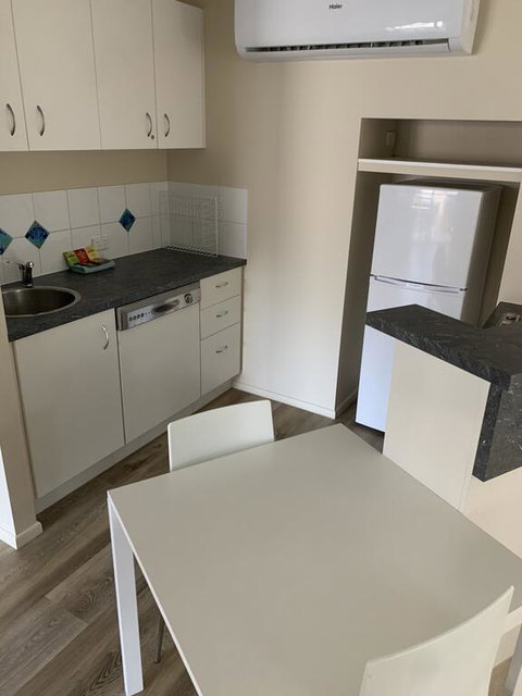 1 Bedroom Unit In 4 Star Tropical Resort In Noosaville - Sydney Tourism 2