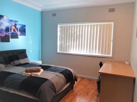 1 Double Quaint Private Room Near Public Bus Transport - SHAREHOUSE - Sydney Tourism 0