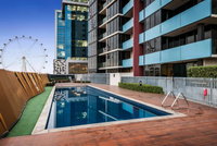 1008N Docklands 2 Bed Free Wifi 