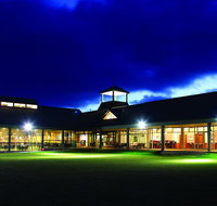 13th Beach Golf Lodges - Sydney Tourism