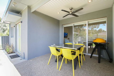 18 On Rayner - Swish Apartment Myrtleford - Sydney Tourism 3