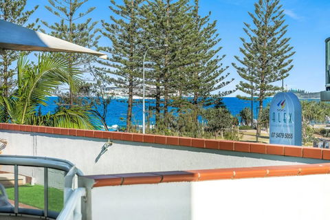 2 Bedroom Alex Unit - Ocean, Pool And Park Views - Sydney Tourism 3