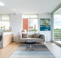 2 Bedroom Apartment with Bay View - Sydney Tourism