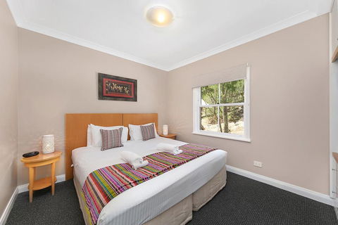 2 Bedroom Villa @ Oaks Cypress Lakes Resort - Sydney Tourism 2
