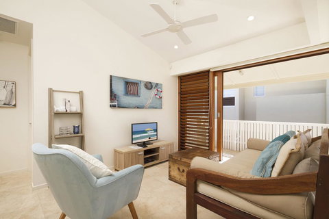 2 Hale Lani - Sydney Tourism 0