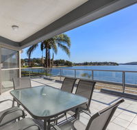 2 The Shores Soldiers Point - Waterfront - Uninterrupted Water Views INCLUDING ALL LINEN  TOWELS Free Wi-Fi - Sydney Tourism
