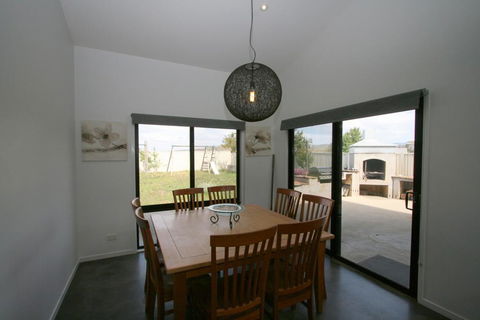 26 Twynam Street - Sydney Tourism 3