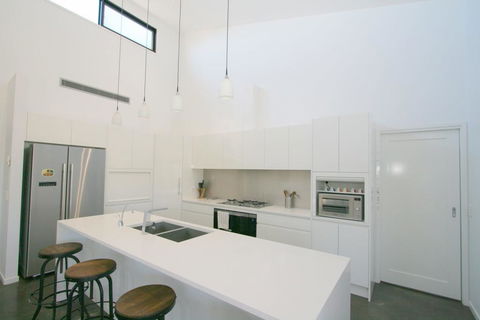 26 Twynam Street - Sydney Tourism 1