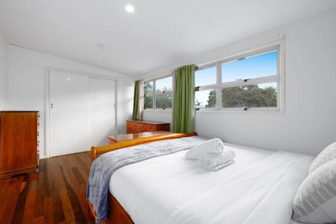 Best Value 4Beds Home Near Shops, Cafes And Forest - Sydney Tourism 1
