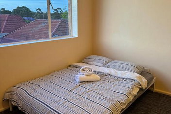 Bowden Lodge Marrickville with Sydney Tourism