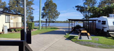 Browns Rocks Caravan Park - Sydney Tourism 0