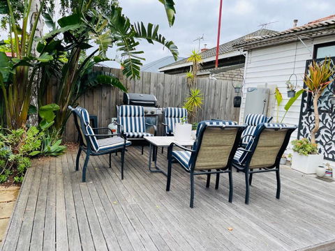 D103 Lemon Tree House - Sydney Tourism 1