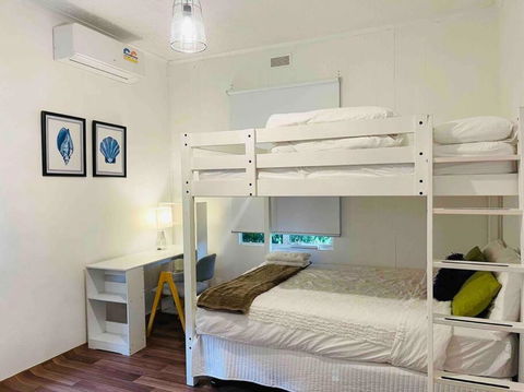 D123 Super Sun Shine Stay - Sydney Tourism 1