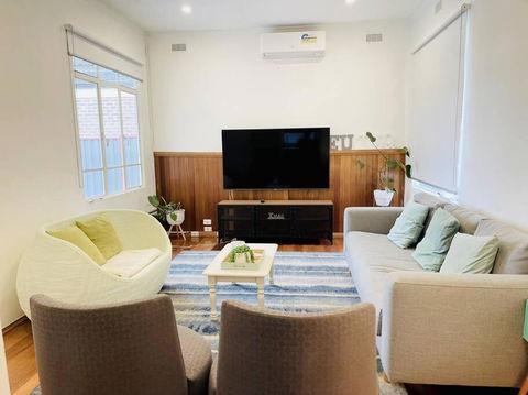 D123 Super Sun Shine Stay - Sydney Tourism 4