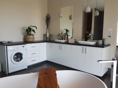 Dale View Luxury Accommodation - Sydney Tourism 2