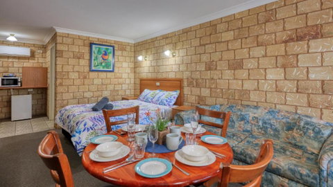 Darling River Motel - Sydney Tourism 1