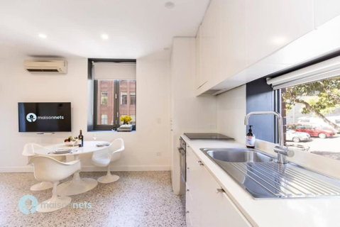 Darlinghurst Apt W A C Balcony Only A Walk To CBD - Sydney Tourism 2