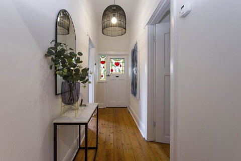 2BR Cottage With Parking Close To Adelaide CBD - Sydney Tourism 1
