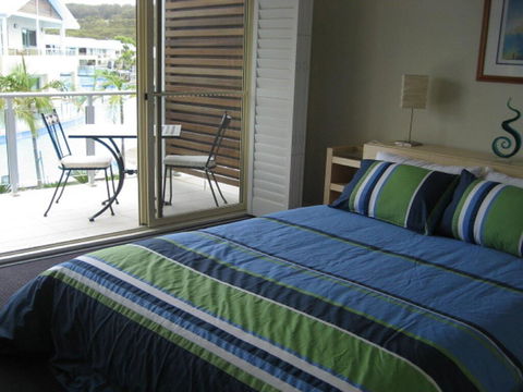 349 'Oaks Pacific Blue' 265 Sandy Point Road - Fantastic Pool - Sydney Tourism 3