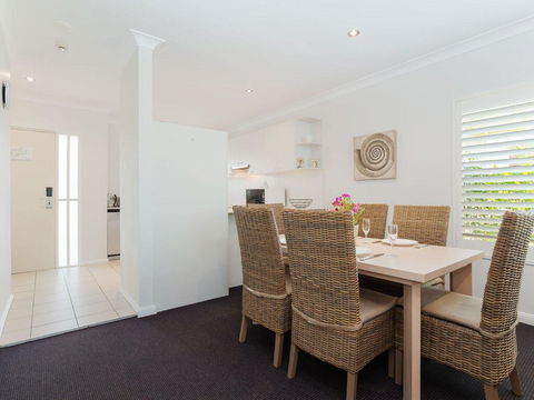 356 ' Oaks Pacific Blue', 265 Sandy Point Rd - Air Conditioned, Direct Pool Access And Suited For Disability - Sydney Tourism 2