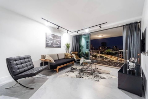 3br Stylish Apt CBD River & City Views Spa,Sauna,Pool,Netflix - Sydney Tourism 1