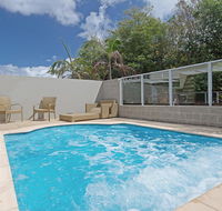 516 'Oaks Pacific Blue' 265 Sandy Point Road- private pool aircon WIFI - Sydney Tourism