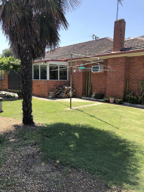 725 Myrtleford-Yackandandah Road - Sydney Tourism 0